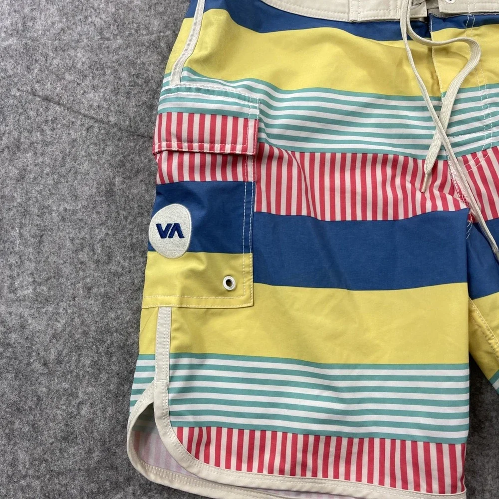 RVCA Shorts Mens 31 Performance Board Drawstring Stretch Swim‎ Hybrid Striped